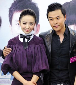 [电视新闻]佟丽娅:结婚后不会选择相夫教子 不会放弃演戏