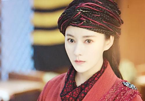 《锦绣未央》热播 杨祖青上演宅斗版"潜伏"