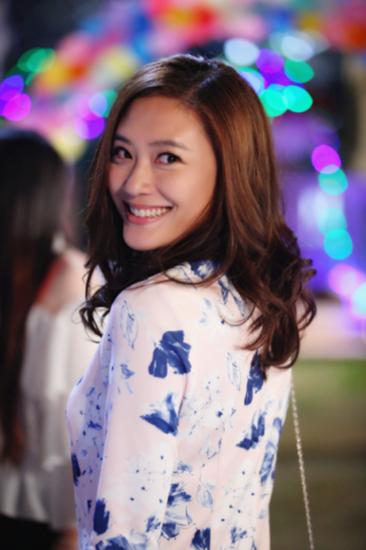 应采儿《天使的城》产后首秀 基尼照亮瞎导演