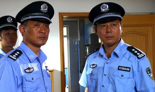 李成儒京华时报12月7日报道公安题材电视剧《清网行动》正在央视一套