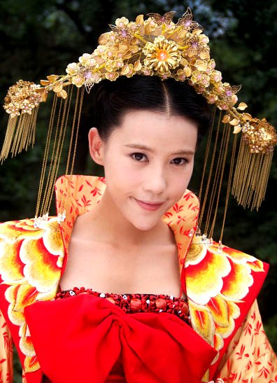 [电视新闻]古装大戏《帝锦》北京落幕 收视第一完美收官