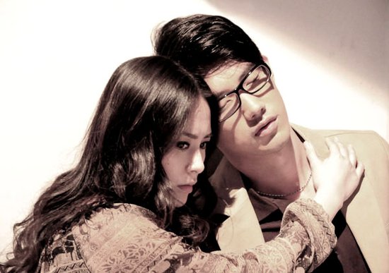 《午夜凶梦》25日公映 黄维德阿娇让你"尖叫"