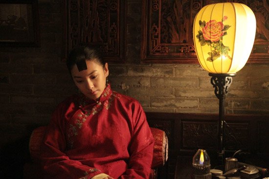 [电影资讯]张雨绮《白鹿原》风情万种 "小娥头"展东方美