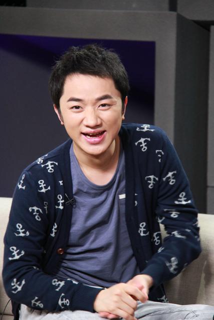 吐槽喜剧多烂片 王祖蓝忙到没时间结婚