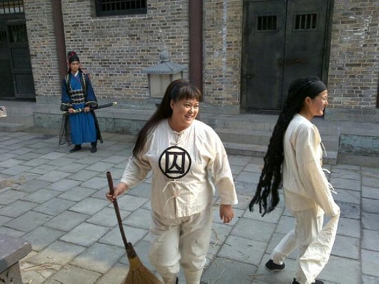 《刁蛮俏御医》热拍 李菁菁打出麻烦进大牢