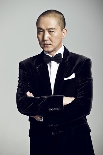 吳剛《大魔術師》霸氣外露 與梁朝偉上演魔術戰