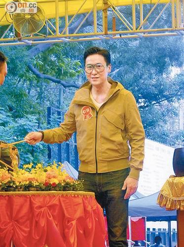 [ 摘要]邝美云男友林达民也已经信佛.