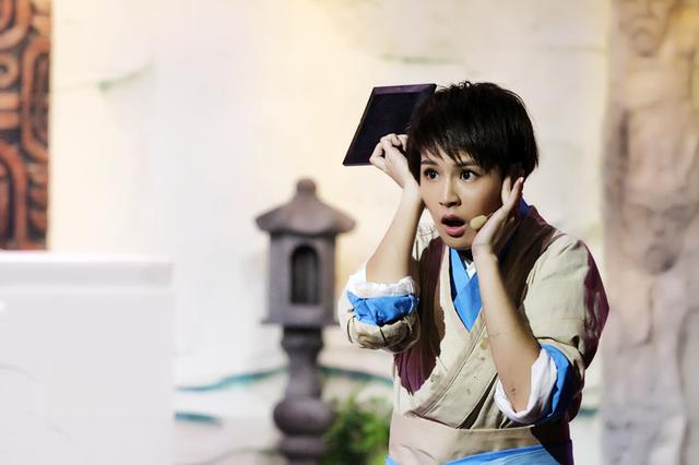 "功夫女孩"曾沛慈被壁咚 霸气休夫震慑全场