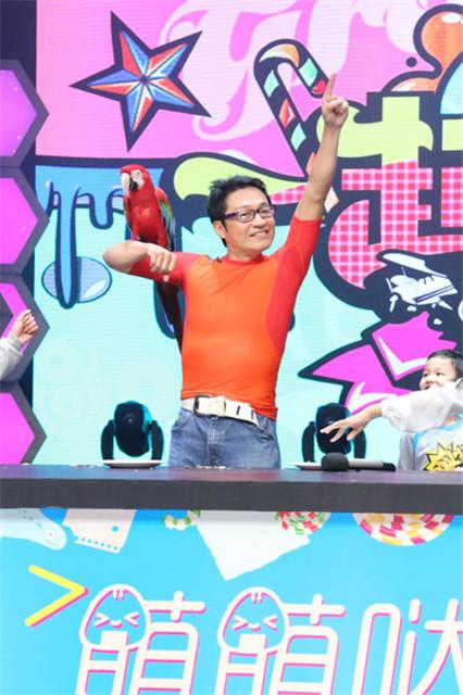 "咆哮帝"马景涛携儿子马世天参加了一部名叫《宝贝,对不起》的真人秀
