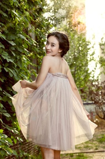 《恋爱三万英尺》全国热映 姜帆变身俏皮空姐