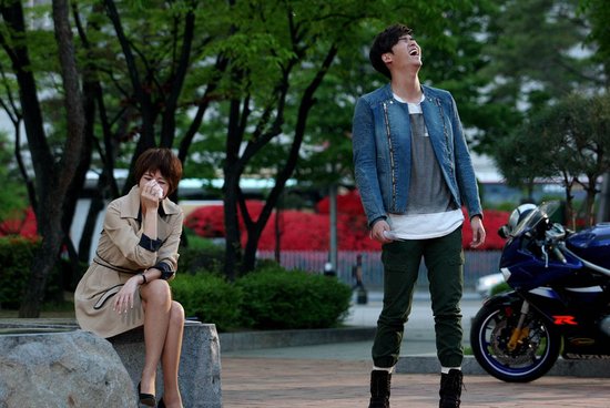 《i do i do》剧照曝光 金宣雅李章宇激情碰撞