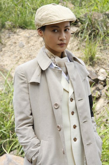 《红色黎明》收视不减 杨雪女英雄逆袭上位