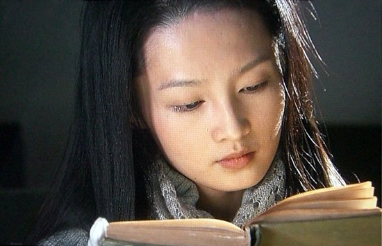 由李沁,张超等主演的电视剧《将军日记》,今晚在央视一套首播