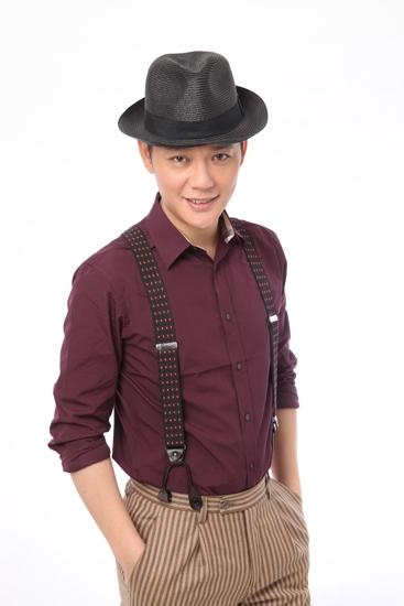 而亲历亲为敬业十足的傅程鹏;寅〉拍戏间隙也偶尔通过微博与粉丝互动