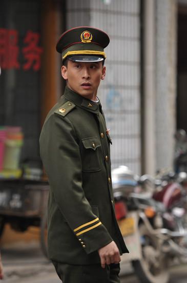 邓安奇"苦自己"《我心灿烂》演绎年代版暖男