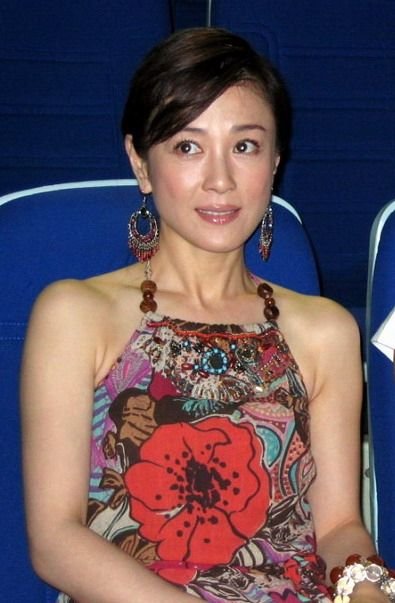 傅艺伟租房官司开庭审 当庭反诉索赔6万余元