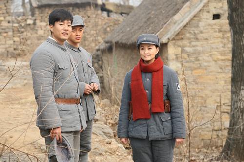 告别《宫3》俏格格 戴娇倩《烽火青春》演御姐