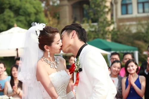 《涛女郎》收视节节攀升 林佑威李毓芬吻戏揭秘