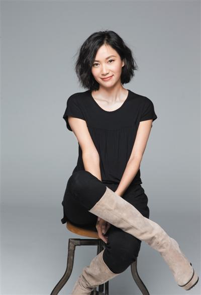 艺人徐静蕾在接受媒体采访时,细述其在美国做冷冻卵子的全过程.