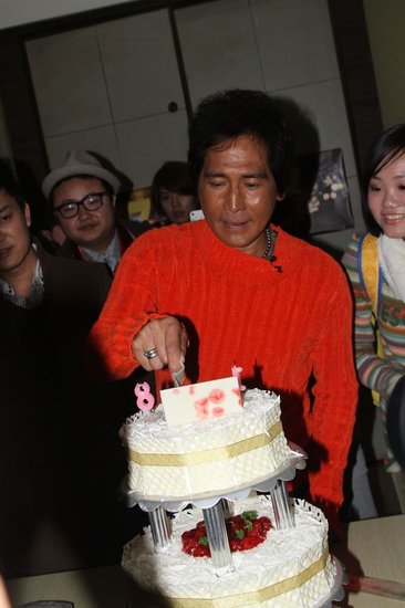 齐秦(微博)过生日