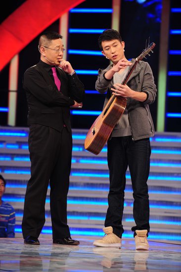 非你莫属 20121210 杨童年四川音乐学院古典吉他专业文艺范儿十足