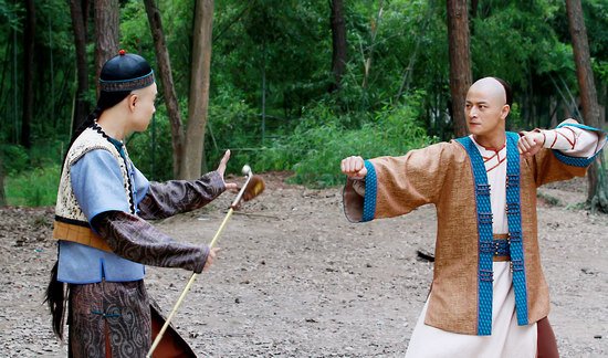 《怪侠欧阳德》呈西部风 小沈阳行侠赛"佐罗"