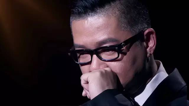感动哭马丁中国式父亲演讲让上亿人泪目