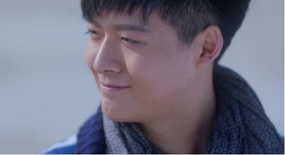 杜飞与韩彩英饰演的影后关系亲密,但却总有一种不能言说的虐.