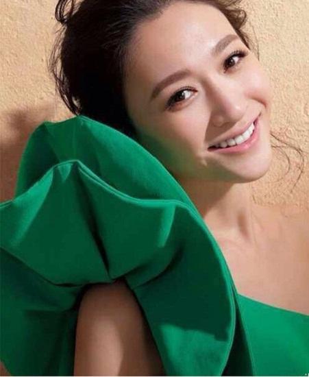 在上海的拍摄接近尾声,人气女星李小冉在剧中扮演女主角,80后沪上娇娇