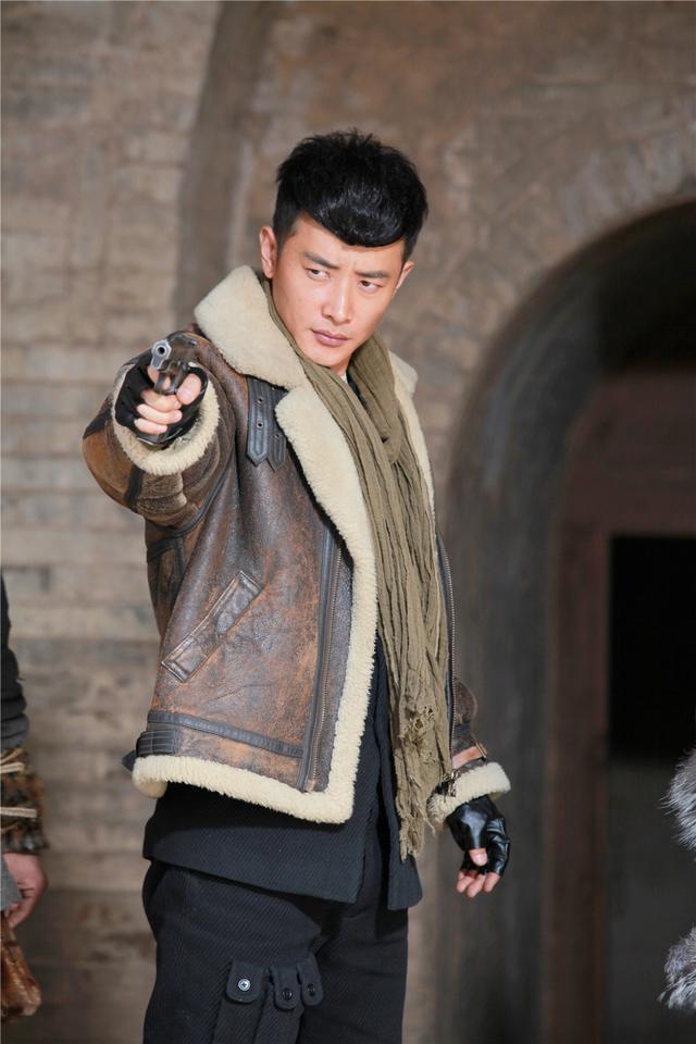 《传奇奶奶》收视居首 罗晋小人物成就男神路