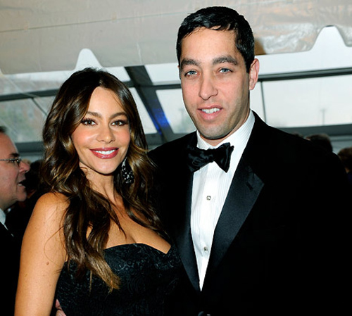 [明星新闻]索菲亚维加拉正式承认订婚 暂时无结婚计划