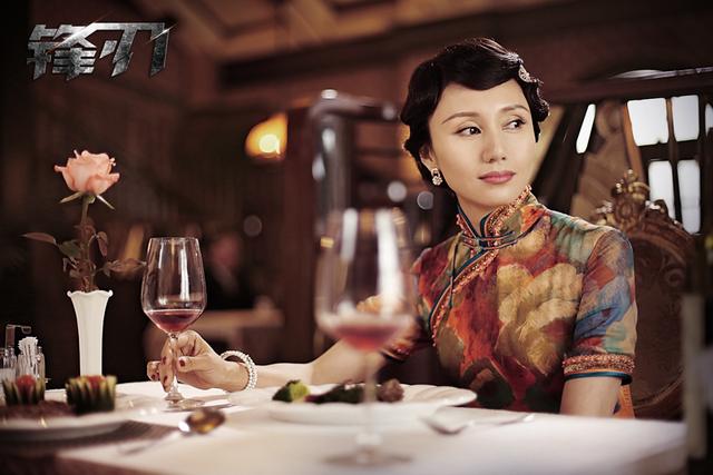 袁泉旗袍>>>点击进入腾讯是视频,观看《锋刃》腾讯娱乐讯《锋刃》28日