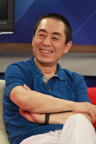 张艺谋携《山楂树》主演做客 三缄其口不谈初恋