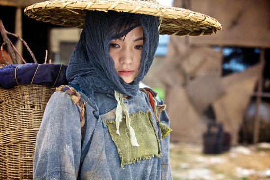 方慧《枪炮候》剧照