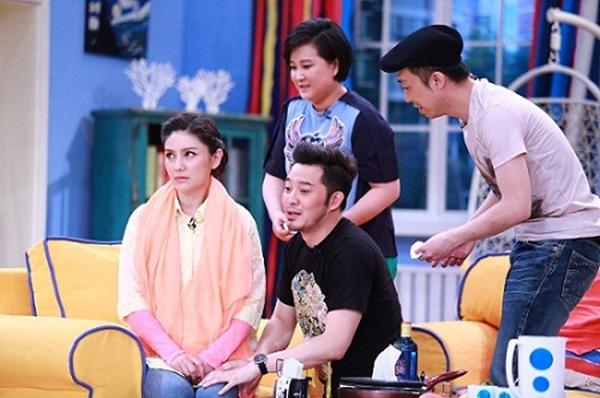 沙溢喜乐街挥泪狂买吸尘器被夸理想型男人