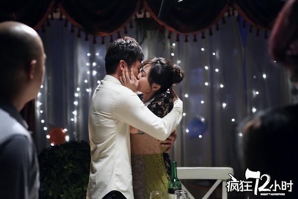 闫妮与耿乐也有一场激吻戏