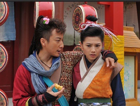 电视剧唐朝浪漫英雄《唐朝浪漫英雄》方力申遭"袭胸" 周秀娜自愧不如