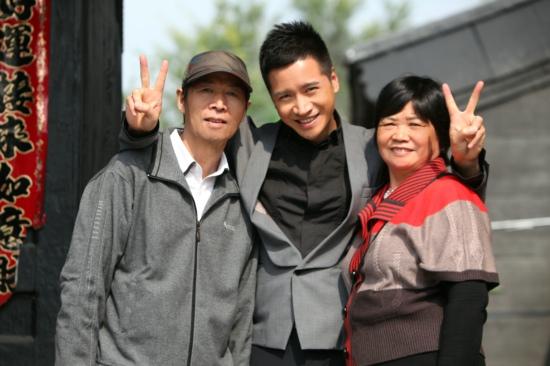 何晟铭晒dr求婚戒指,女友是谁引猜测doc下载