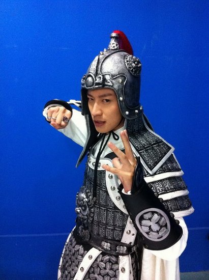 《倾世皇妃》今晚开播 乔任梁首演古装皇帝