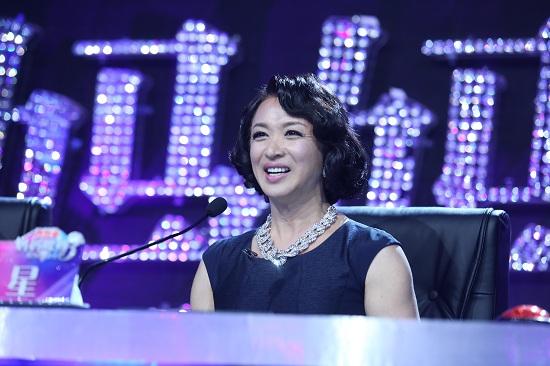 贾玲空降《妈妈咪呀》 为瞿颖妈妈丁家珍加油