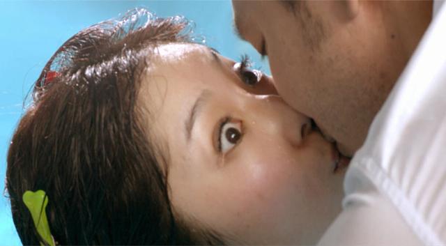 赵奕欢《校花驾到》献初吻 立威廉不怕跪搓衣板