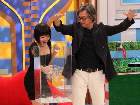 王伟忠发文谢蔡康永小s 称康熙精神必有来人