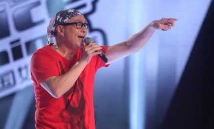 《好声音》继续好故事 60岁钟伟强曾赢张国荣