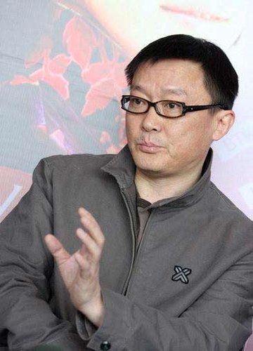 专访《潜伏》导演姜伟:10个月编40万字