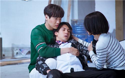 《爱你》关智斌生死未卜 凄美虐心爱情难圆满