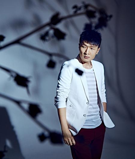 樊凡唱歌赛车两不误 网友表示这个跨界可以有