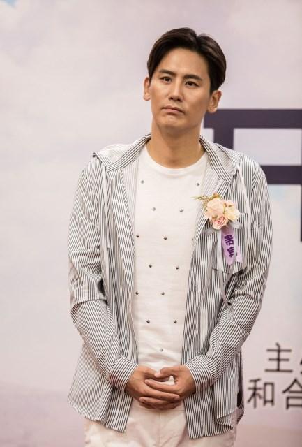 于晓光饰演男主角关振江