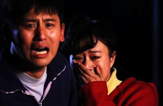 后有《咱们结婚吧》等多部大戏的夹击包围中,电视剧《二叔》可谓