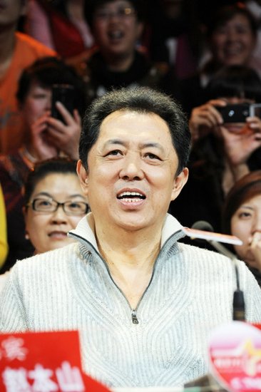 朱延平大笑江湖谁也不怕本山淡化二人转