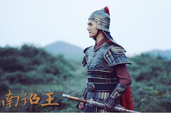 《南诏王》热拍 国民校草程韦然亮相贵州彝博会